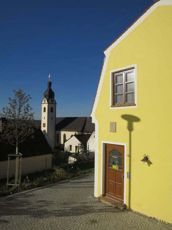 Ferienwohnung Am Blasturm Schwandorf in Bayern Luaran gambar